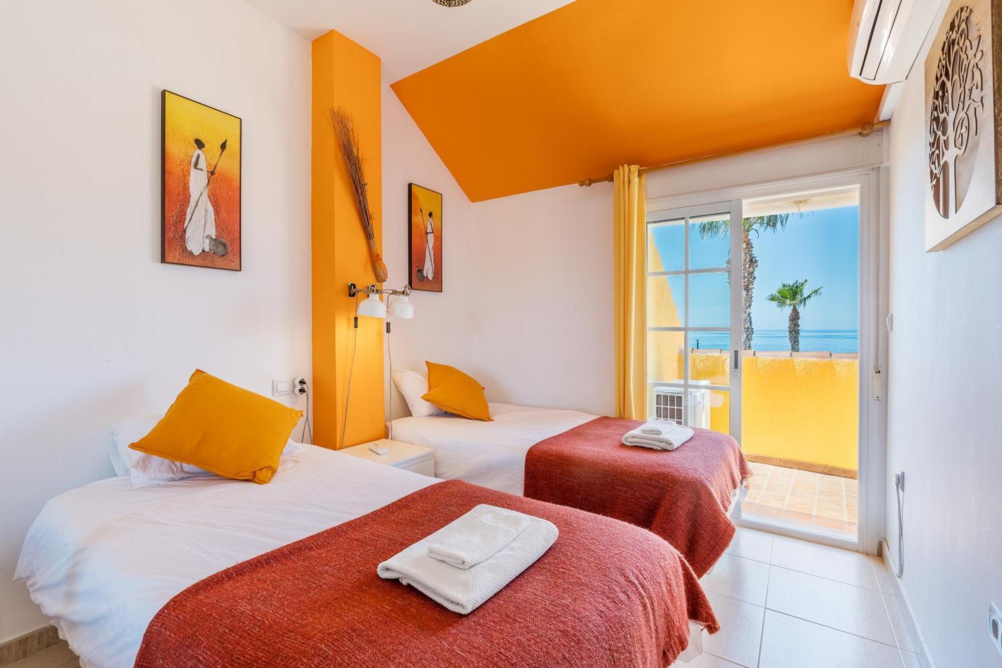 The Beach House At Playa Salobrena Exterior photo